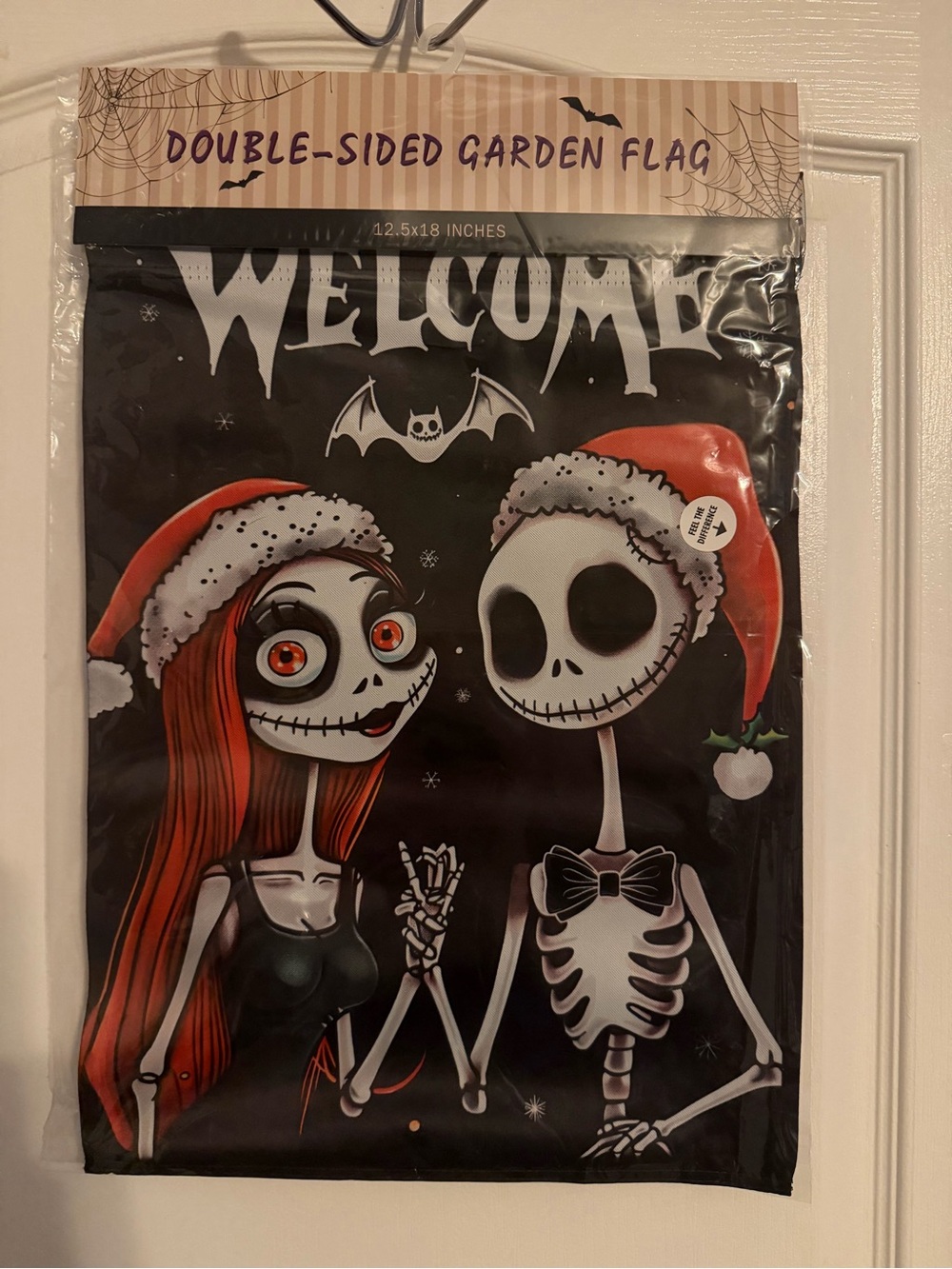 Welcome Double-Sided Garden Flag – Halloween Skeleton Couple (Black, Red)